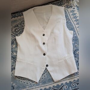 Stylish White Button-Up Vest